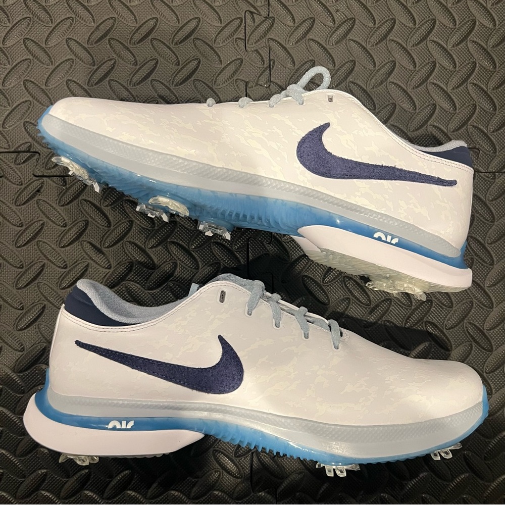 Nike Air Zoom Victory Tour 3 NRG Wide ‘Accept & Embrace Pack’ FV5291-100 Size 12